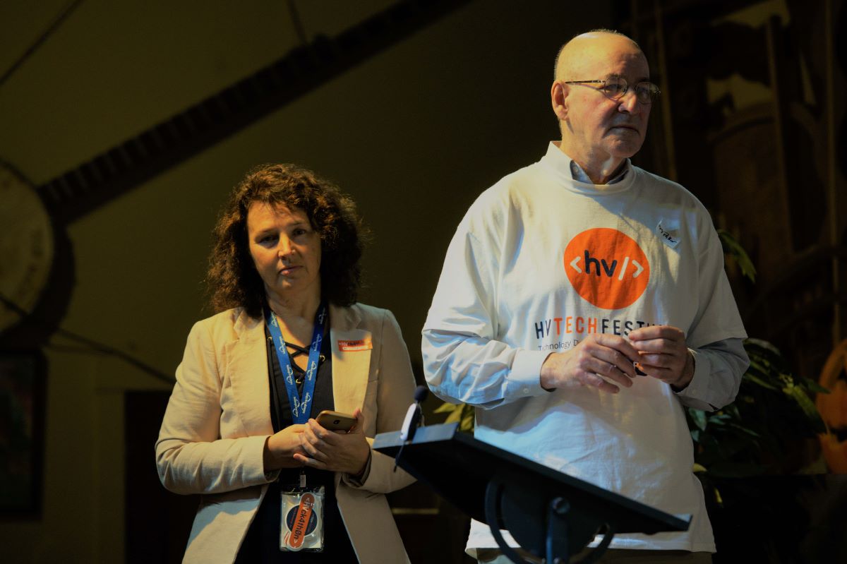 Yulia Ovchinnikova And Gerald Pallor